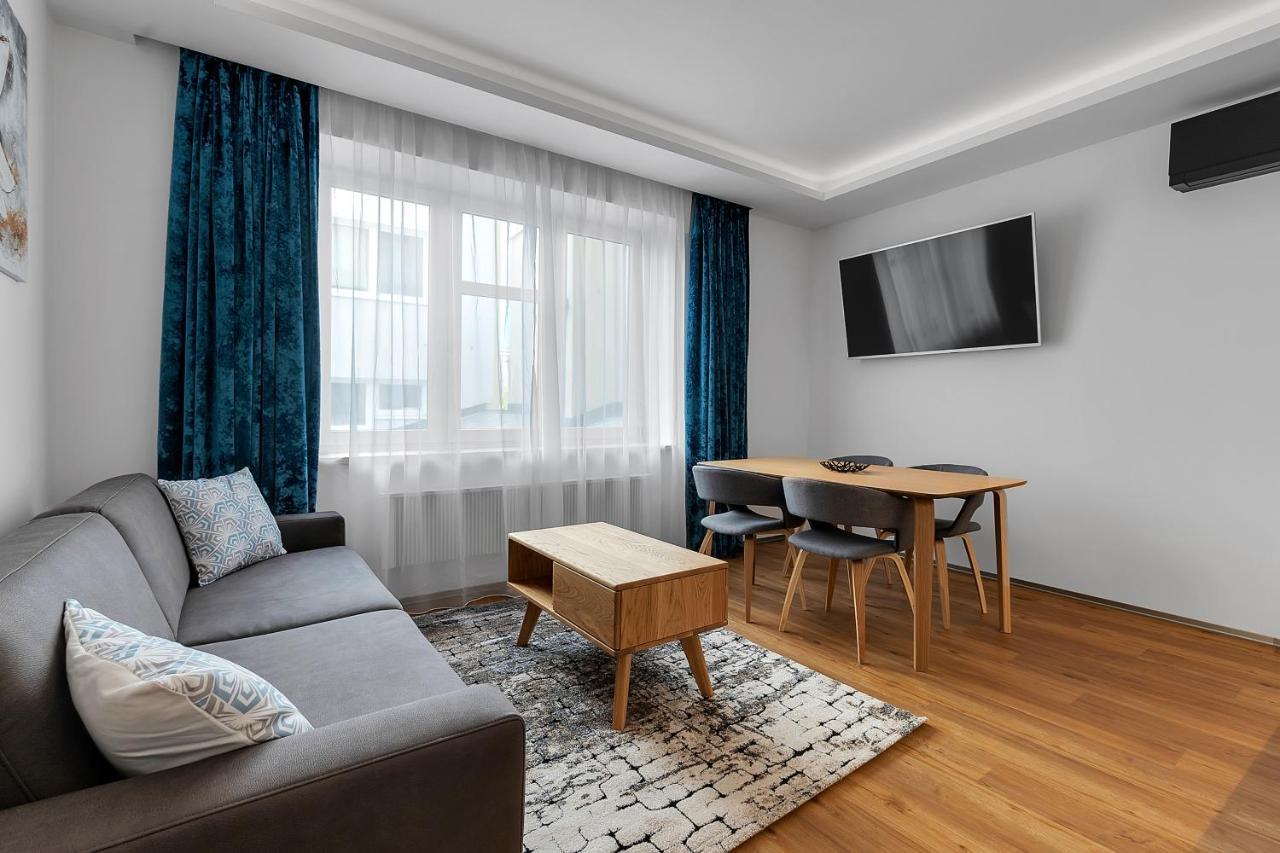 Novy Designovy Apartman S Klimatizaci Рихнов над Кнежноу Екстериор снимка